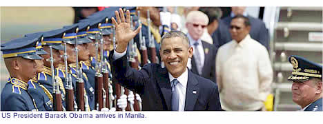 US President Barack Obama arrives in Manila