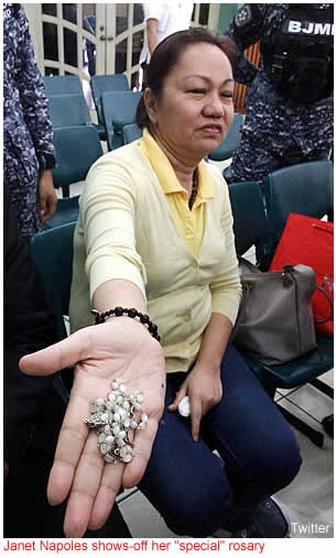 Janet Napoles shows-off her "special" rosary